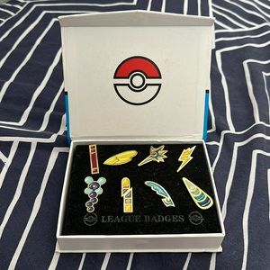 *SOLD* Pokémon Pin storage
